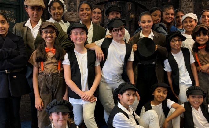 Latest News » Year 5 and 6 Shine in Oliver with a Twist